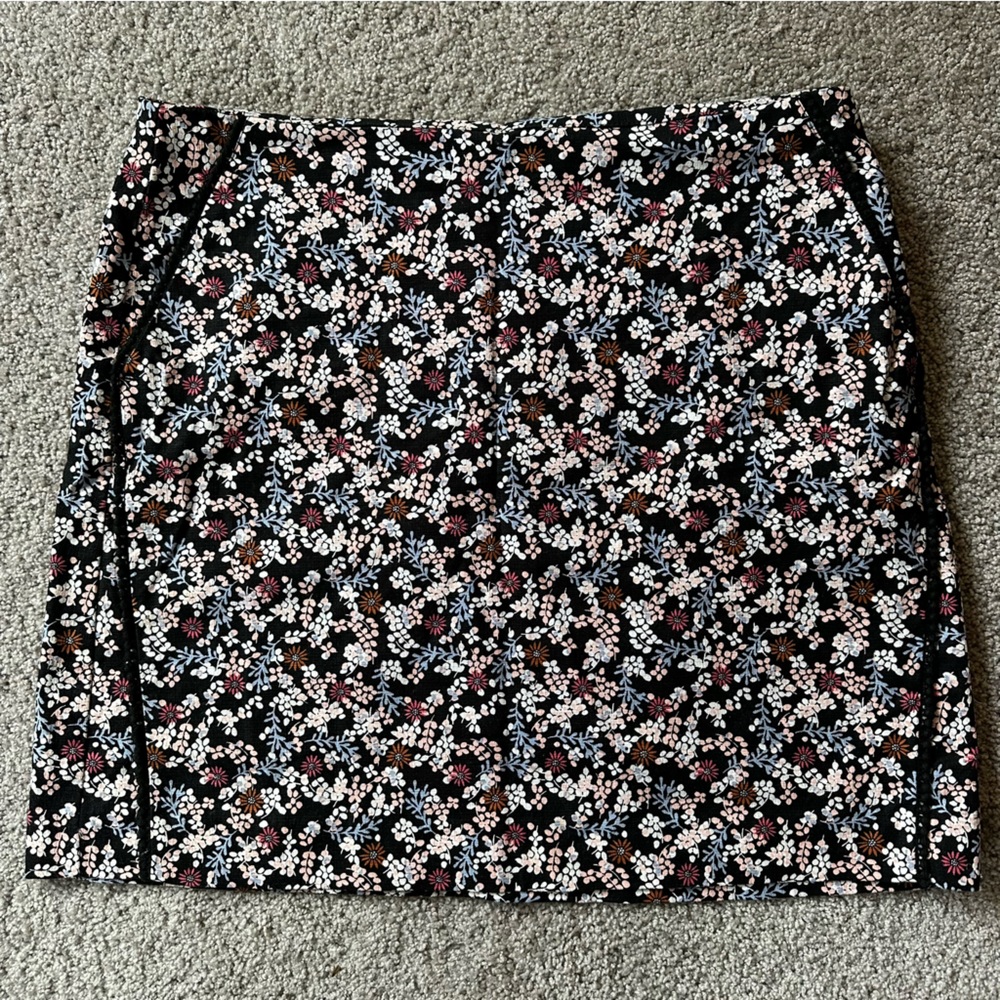 Loft Floral Mini Skirt with Pockets